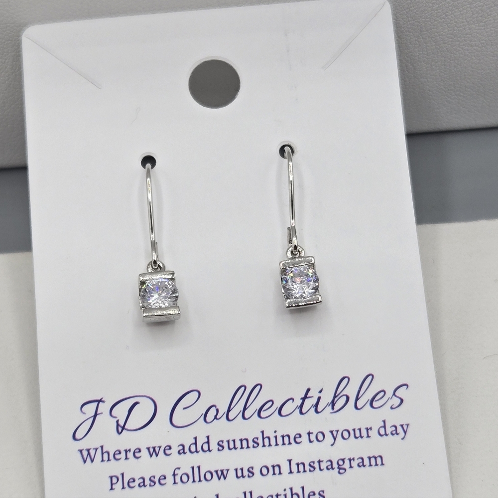 Swarovski Crystal Elements Silver Dangle Earrings Made w Swarovski Crystals